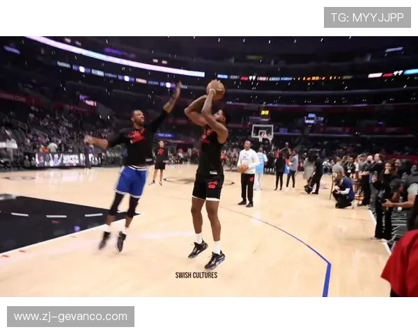 保罗强调传球基本功的重要性力求将球传至最佳投篮高度